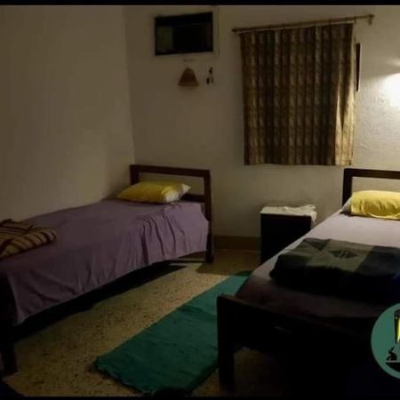 Sebaii Camp السباعى كامب شاطئ الترابين بجوار ويت بالس Hostel Nuweiba` Exterior foto